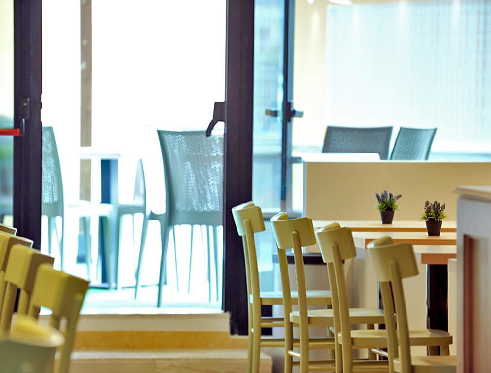 Hotel Ambassador Pesaro Extérieur photo